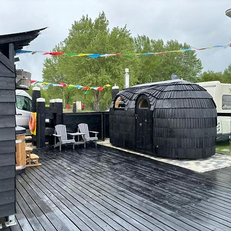 Houseboat uitzicht over veluwemeer, natuurlokatie, prachtige vergezichten Biddinghuizen Buitenkant foto