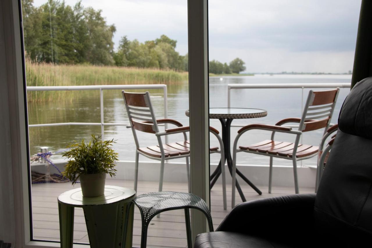 Houseboat uitzicht over veluwemeer, natuurlokatie, prachtige vergezichten Biddinghuizen Buitenkant foto