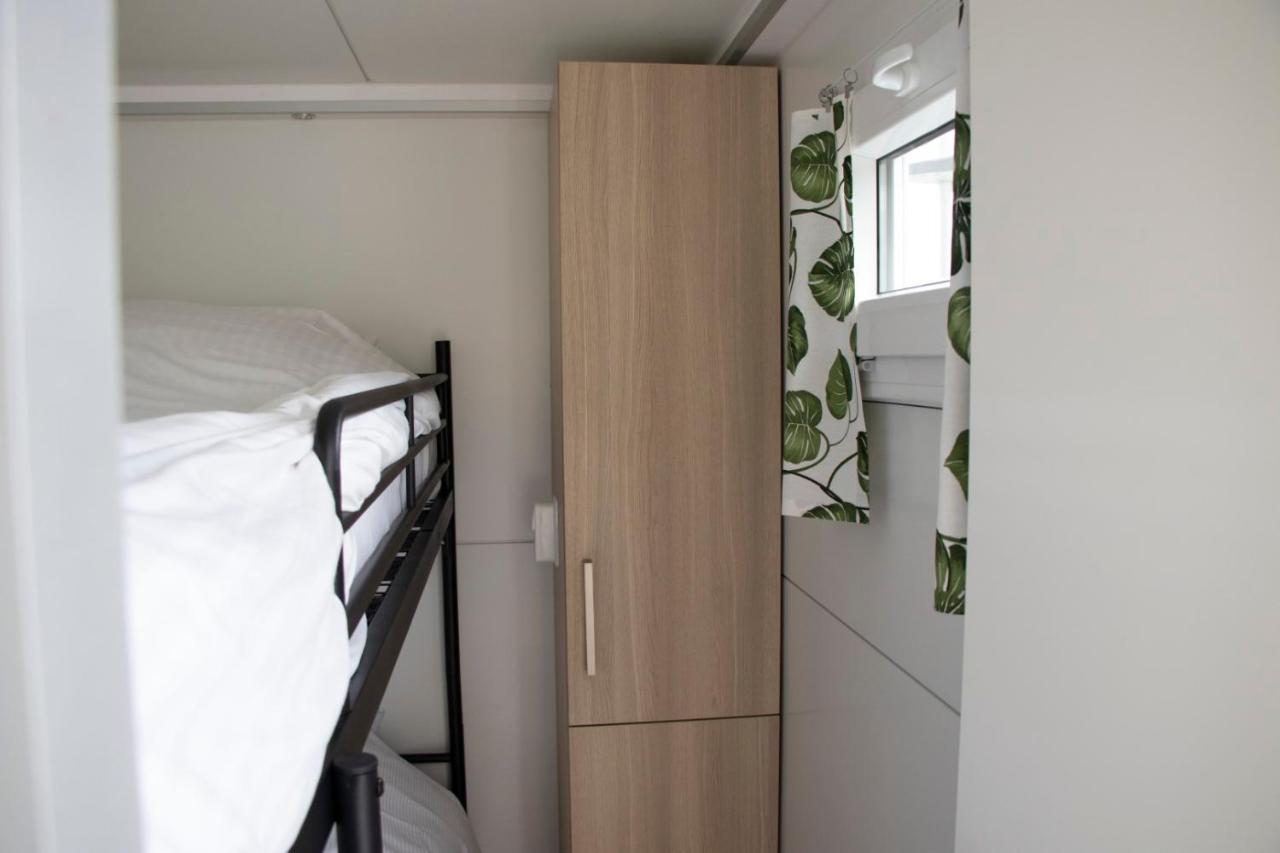 Houseboat uitzicht over veluwemeer, natuurlokatie, prachtige vergezichten Biddinghuizen Buitenkant foto