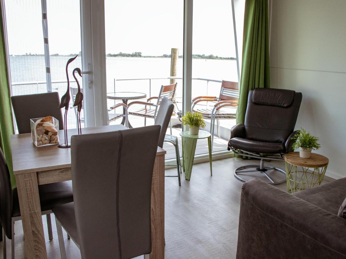 Houseboat uitzicht over veluwemeer, natuurlokatie, prachtige vergezichten Biddinghuizen Buitenkant foto